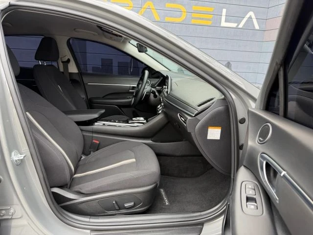 2021 Hyundai Sonata - Image 13 of 21