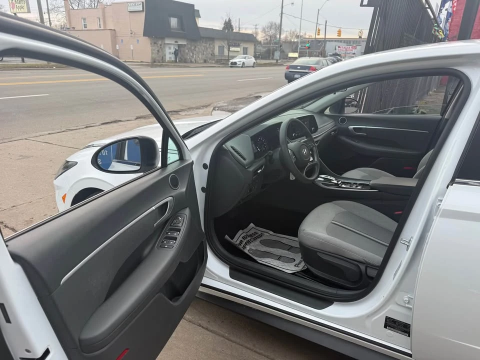 2021 Hyundai Sonata - Image 8 of 15