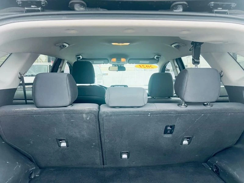 2021 Hyundai Tucson - Image 8 of 12