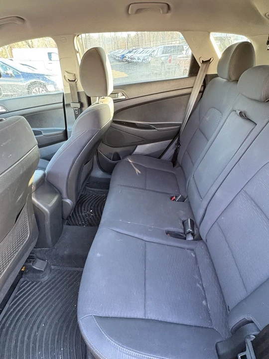 2021 Hyundai Tucson - Image 8 of 12
