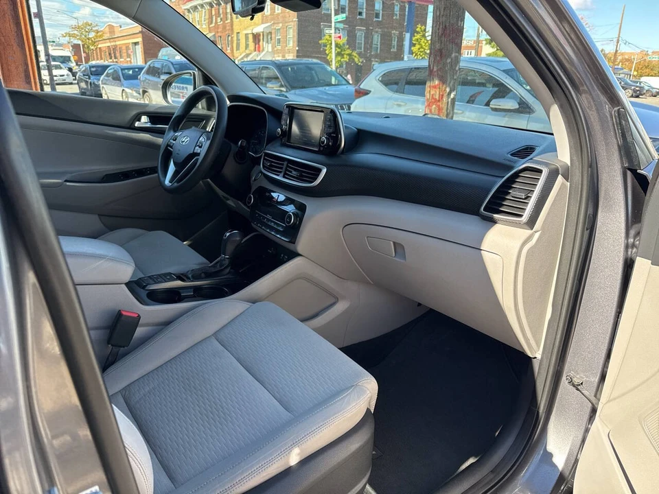2021 Hyundai Tucson - Image 16 of 21