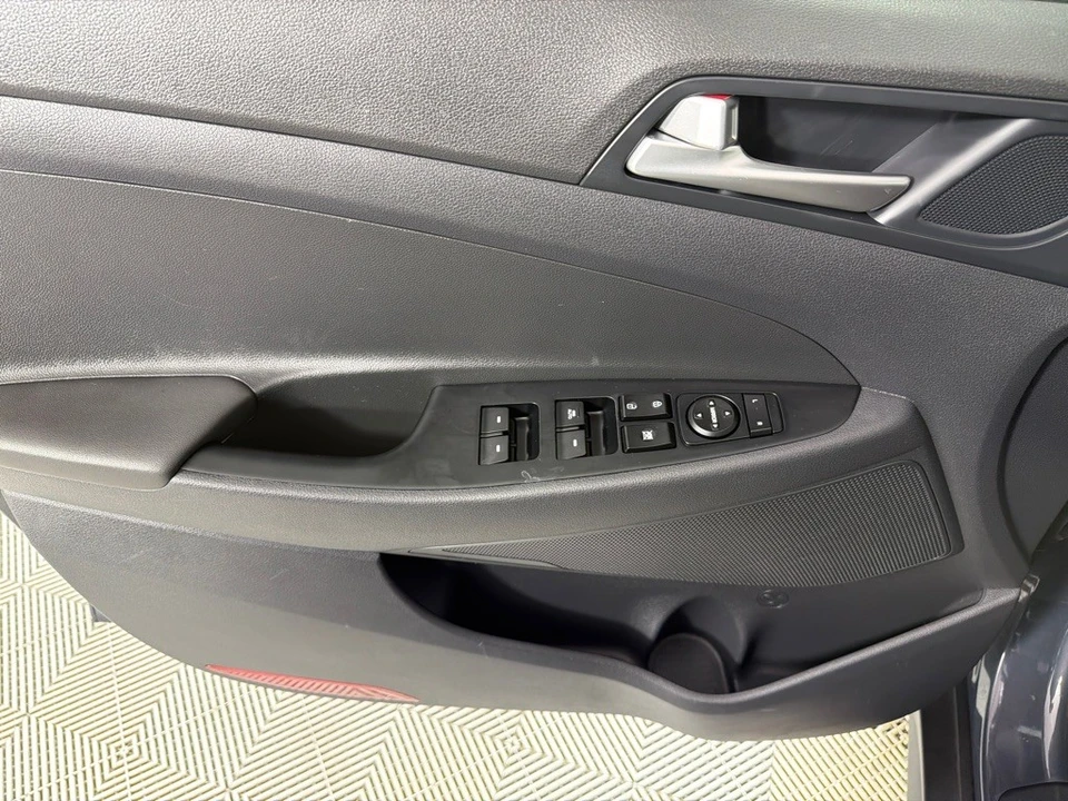 2021 Hyundai Tucson - Image 11 of 12