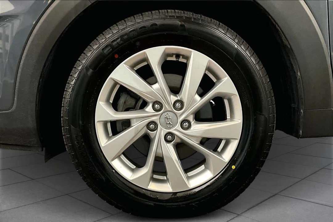 2021 Hyundai Tucson - Image 10 of 21