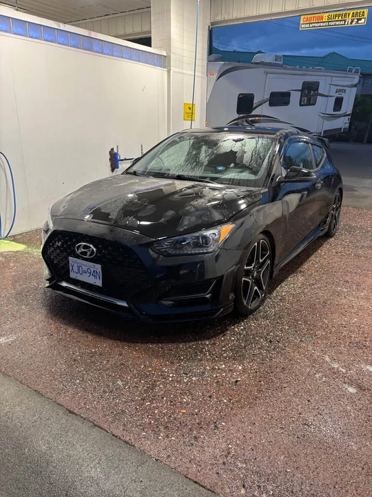 2021 Hyundai Veloster - Image 2 of 11