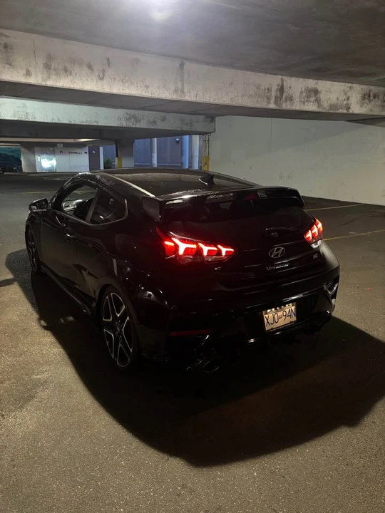 2021 Hyundai Veloster - Image 9 of 11