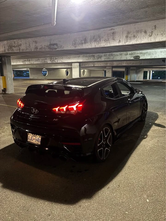 2021 Hyundai Veloster - Image 10 of 11