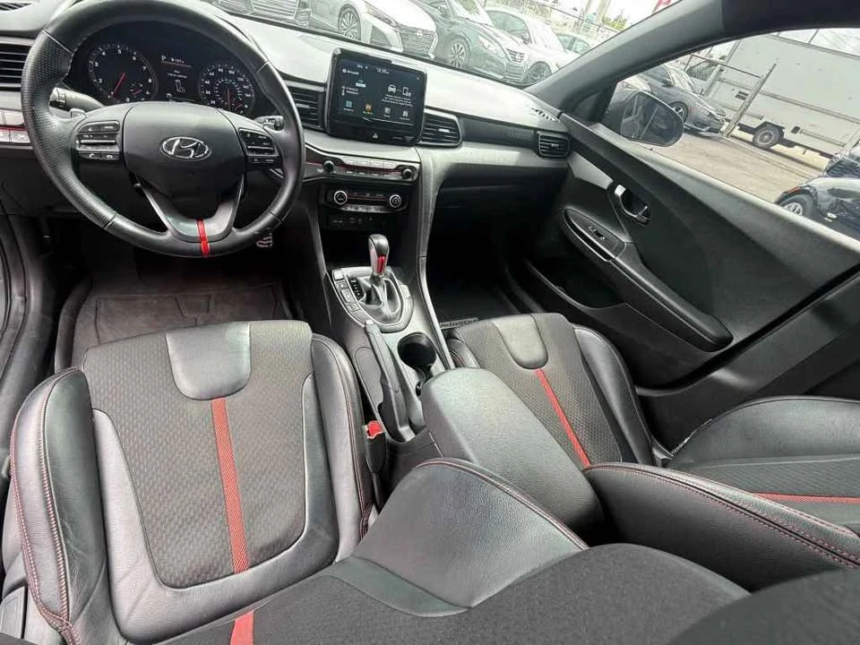 2021 Hyundai Veloster - Image 10 of 18