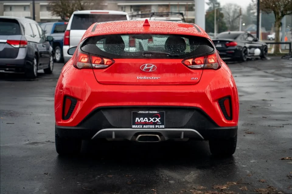 2021 Hyundai Veloster - Image 10 of 19