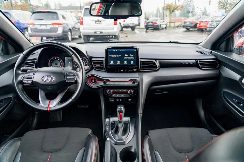 2021 Hyundai Veloster - Image 18 of 19
