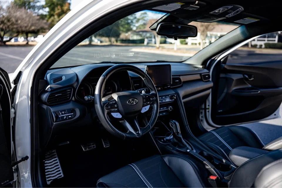 2021 Hyundai Veloster - Image 7 of 12