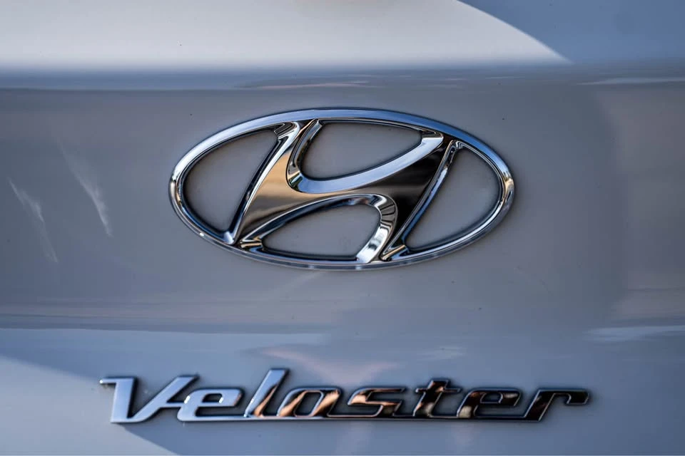 2021 Hyundai Veloster - Image 9 of 12