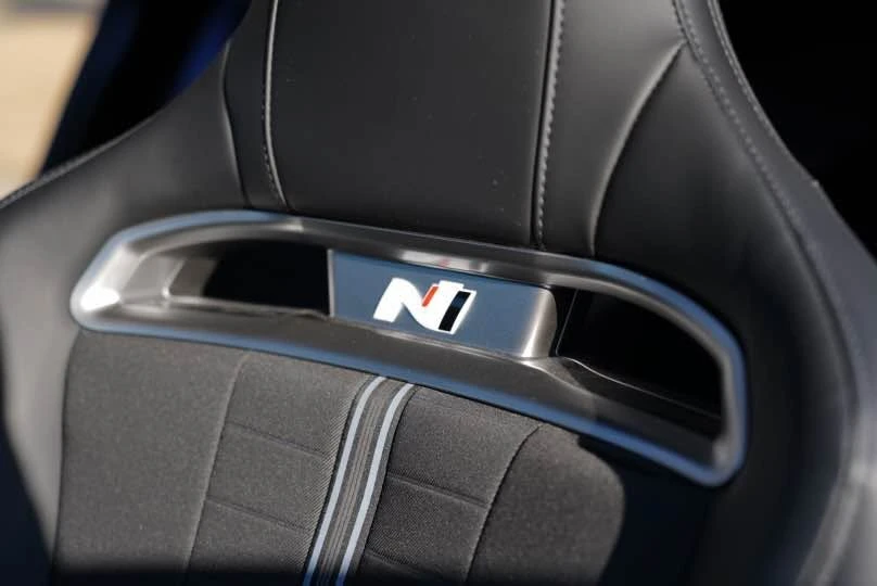 2021 Hyundai Veloster - Image 10 of 12