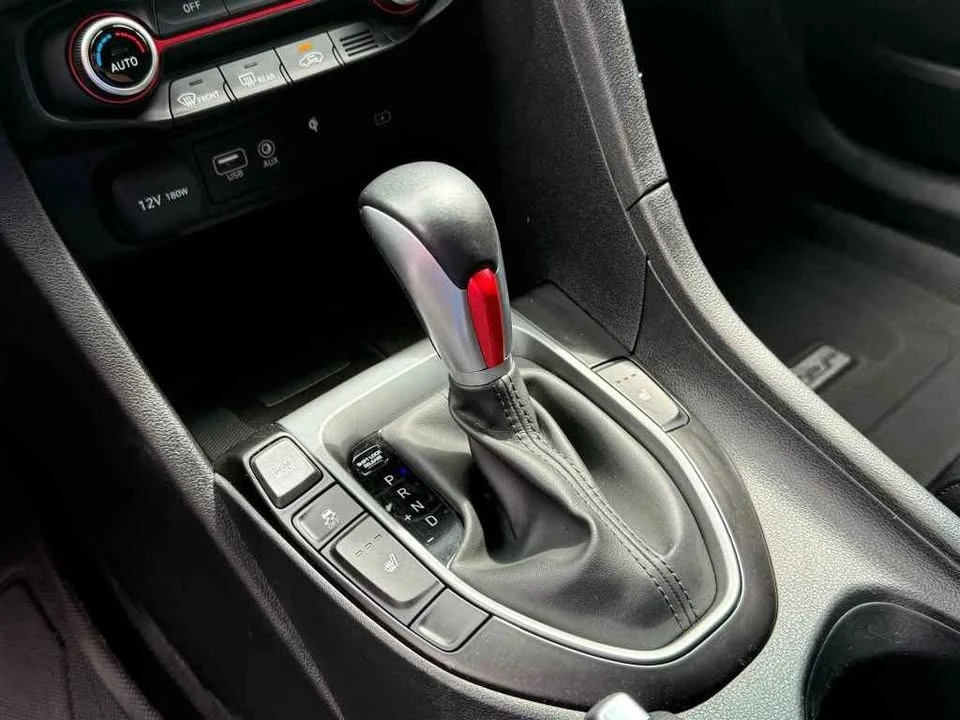 2021 Hyundai Veloster - Image 8 of 16