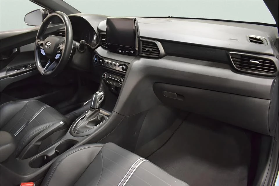 2021 Hyundai Veloster N - Image 18 of 20