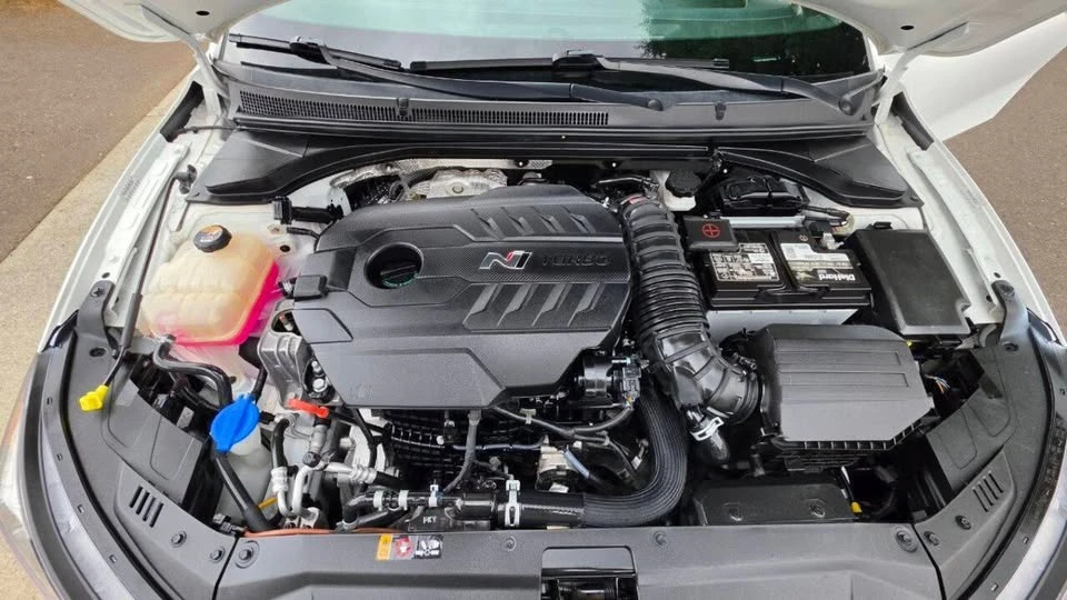 2021 Hyundai Veloster N - Image 12 of 18