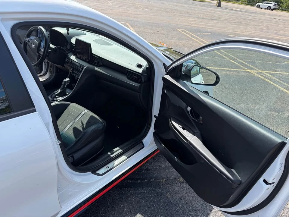 2021 Hyundai Veloster N - Image 10 of 20