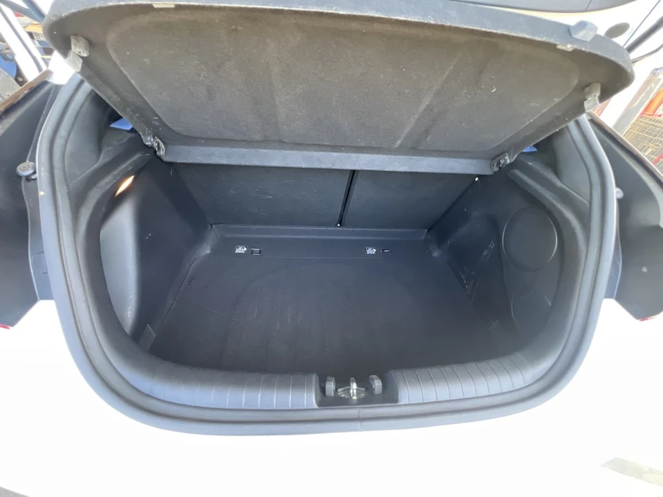 2021 Hyundai Veloster N - Image 26 of 27