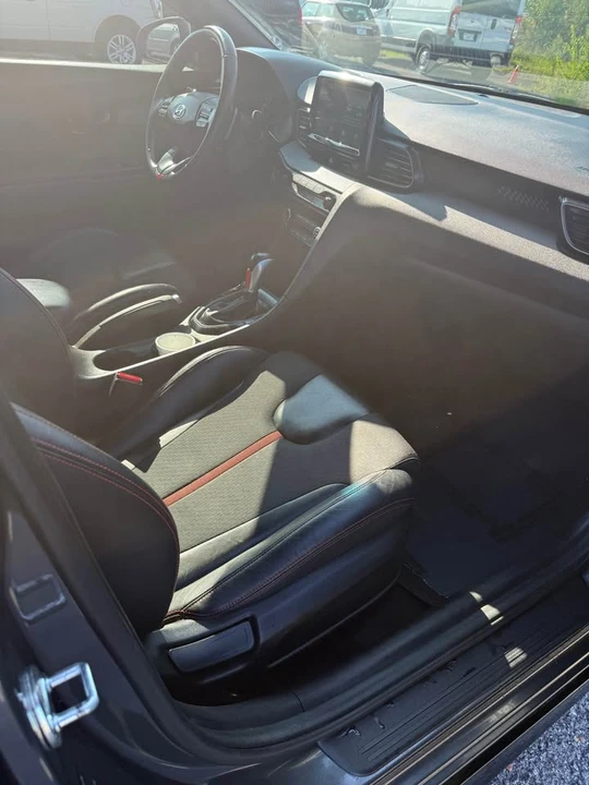 2021 Hyundai Veloster - Image 12 of 12