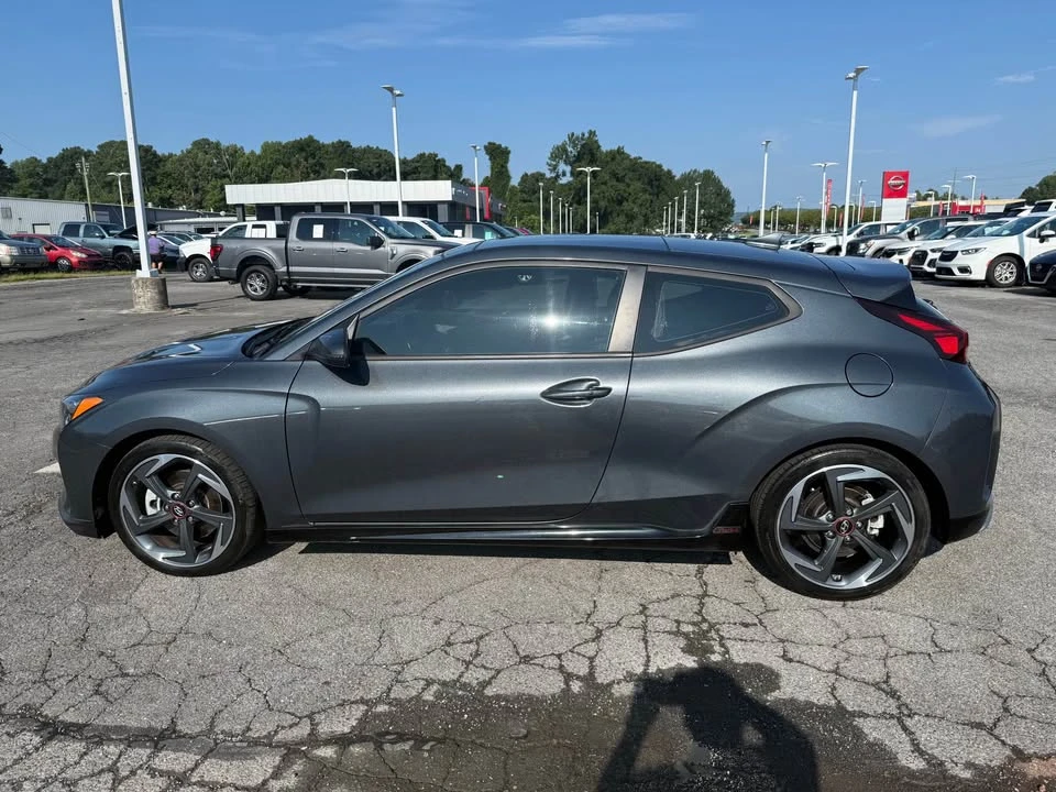 2021 Hyundai Veloster - Image 8 of 12