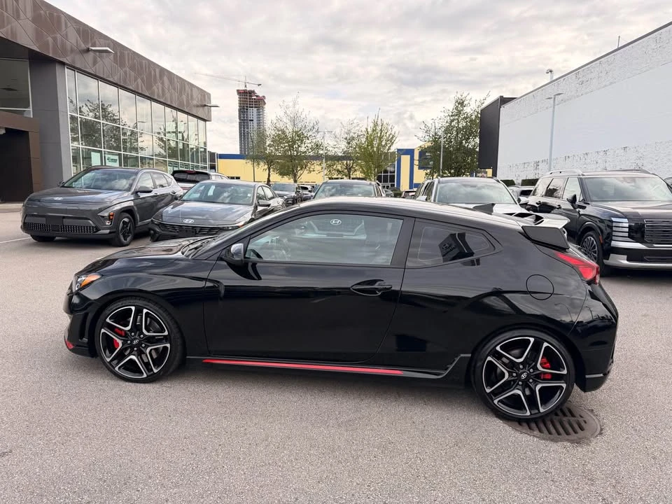 2021 Hyundai Veloster - Image 8 of 17