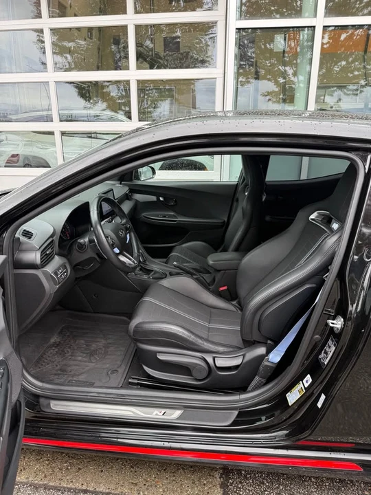 2021 Hyundai Veloster - Image 12 of 12