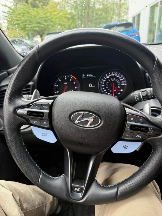 2021 Hyundai Veloster - Image 11 of 12
