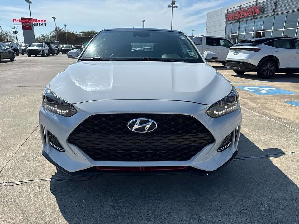 2021 Hyundai Veloster - Image 2 of 16