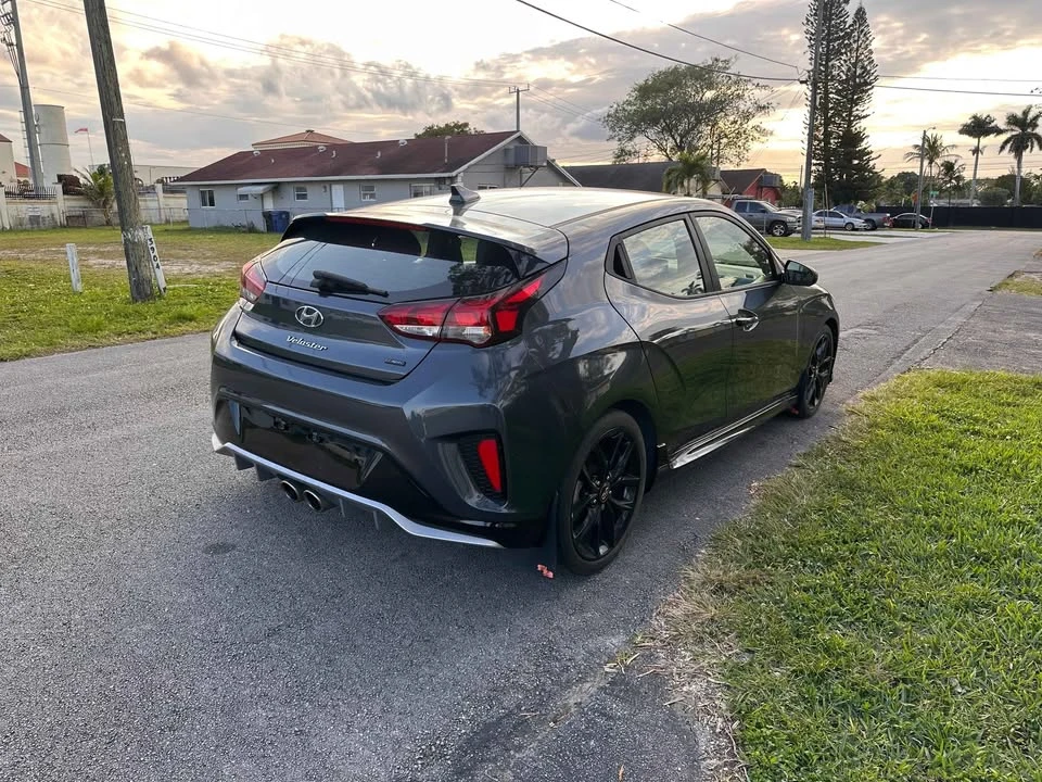 2021 Hyundai Veloster - Image 5 of 11