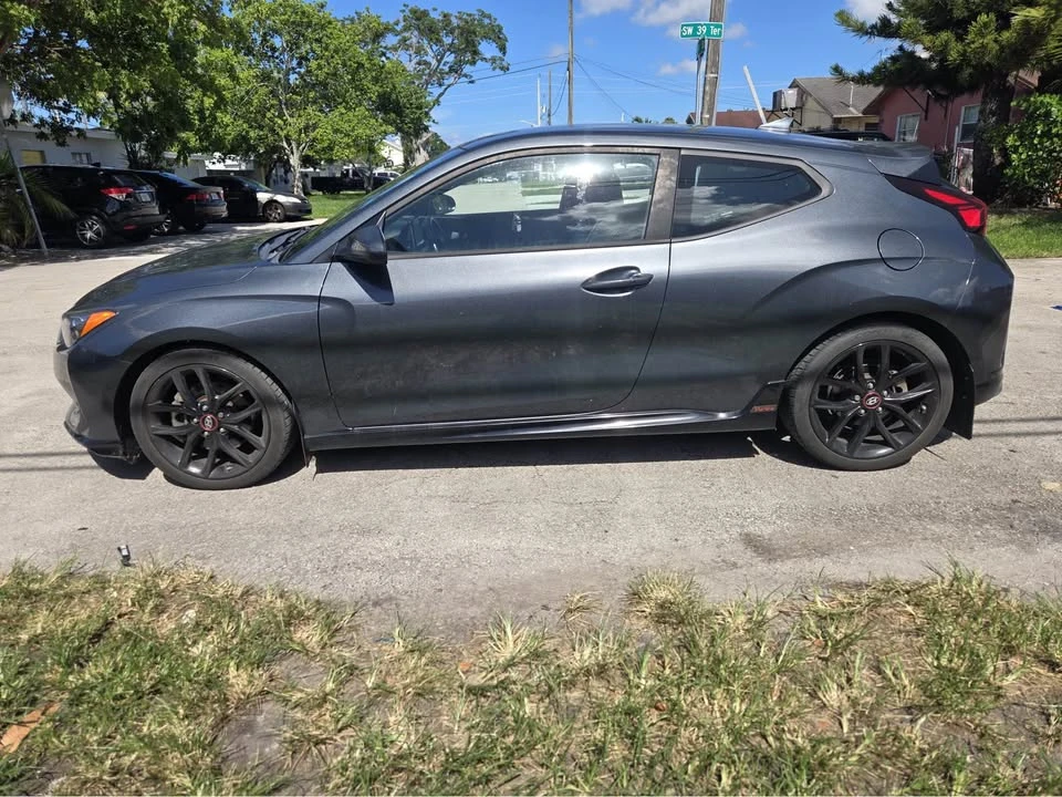2021 Hyundai Veloster - Image 8 of 11