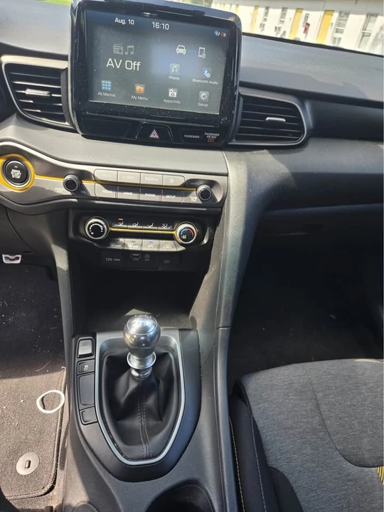 2021 Hyundai Veloster - Image 4 of 11
