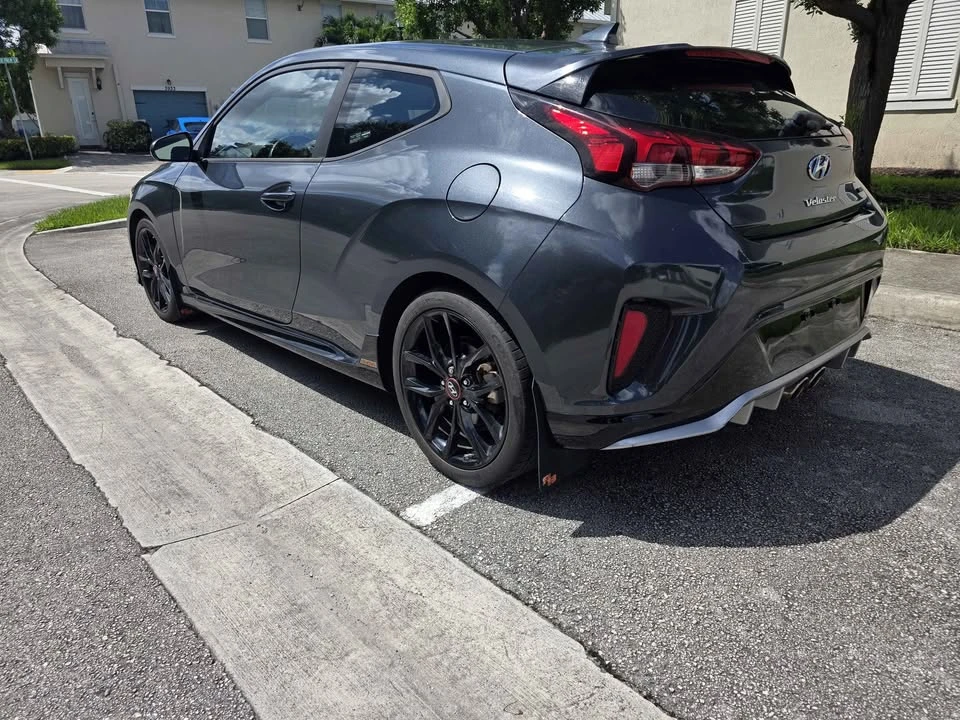 2021 Hyundai Veloster - Image 4 of 10