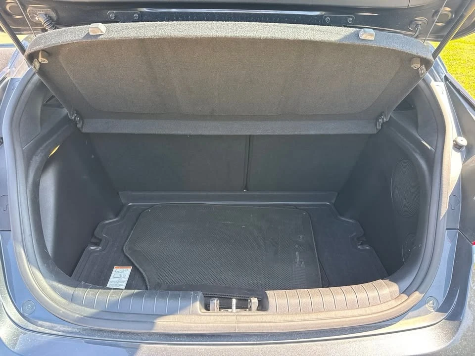 2021 Hyundai Veloster - Image 12 of 18