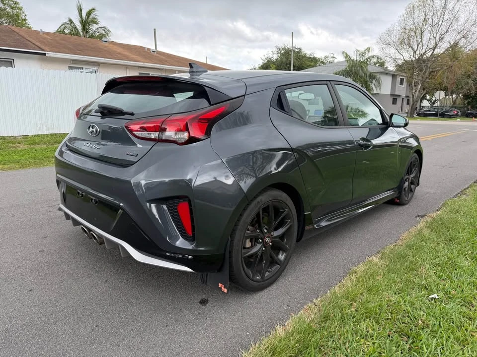 2021 Hyundai Veloster - Image 3 of 10