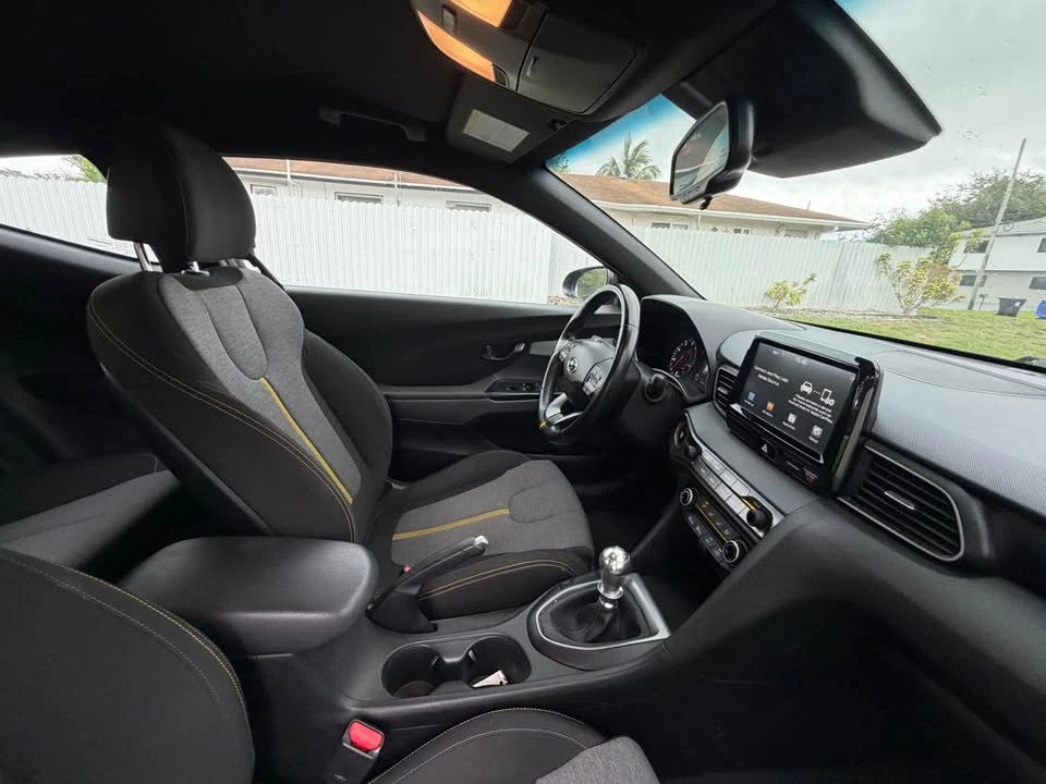 2021 Hyundai Veloster - Image 8 of 10