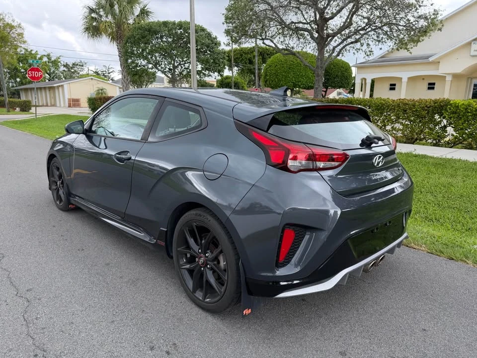 2021 Hyundai Veloster - Image 2 of 10