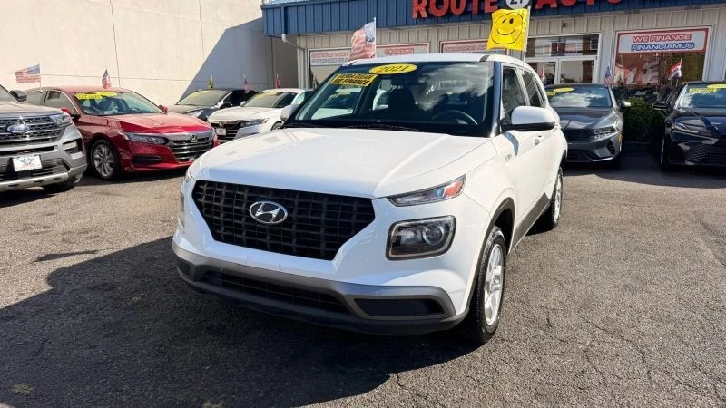 2021 Hyundai Venue - Image 4 of 12
