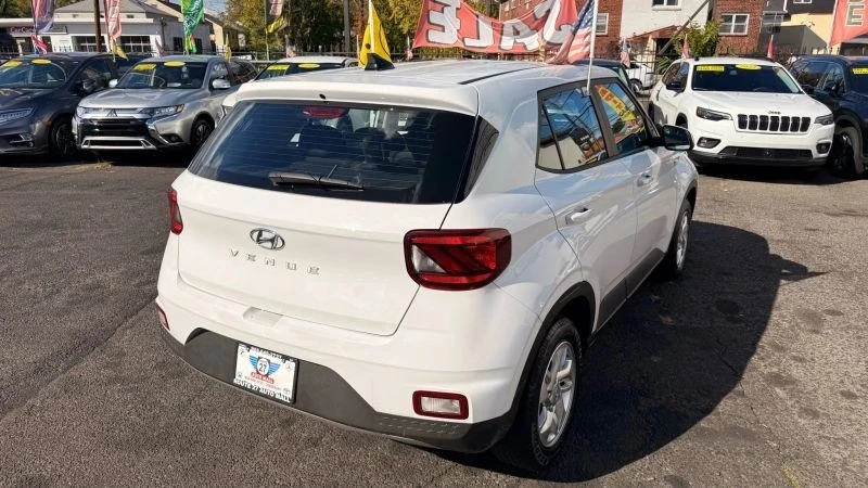 2021 Hyundai Venue - Image 7 of 12