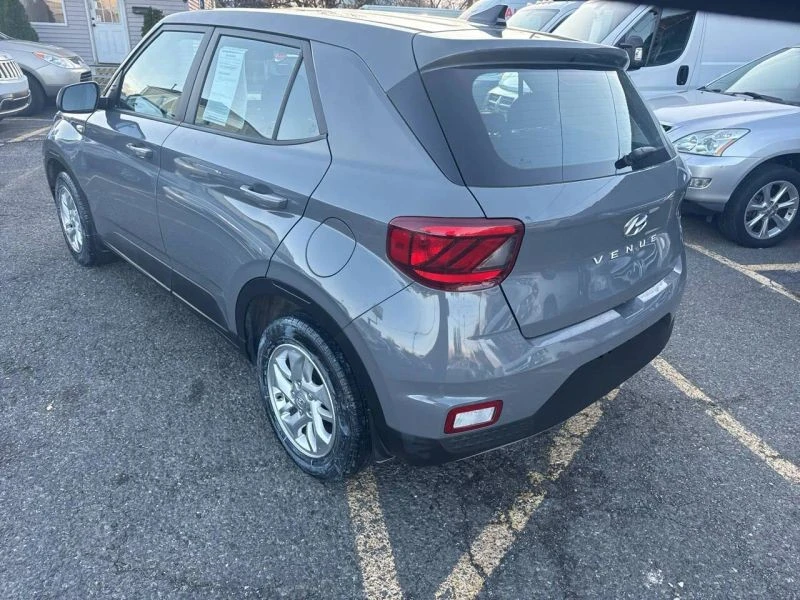 2021 Hyundai Venue - Image 8 of 12