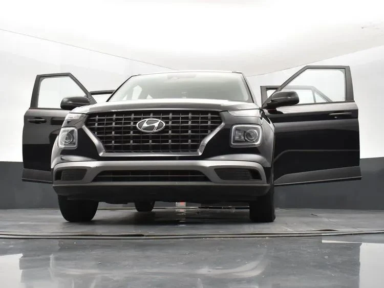 2021 Hyundai Venue - Image 11 of 12