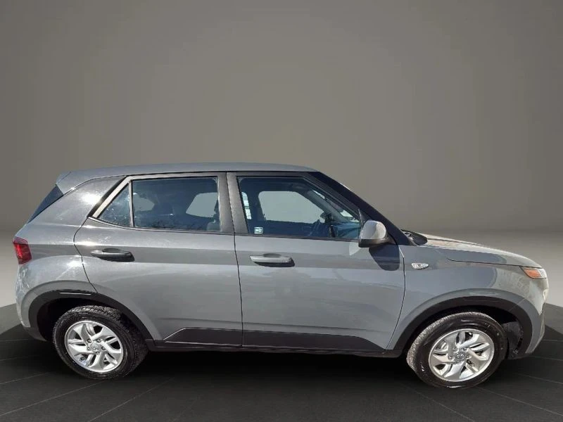 2021 Hyundai Venue - Image 4 of 12