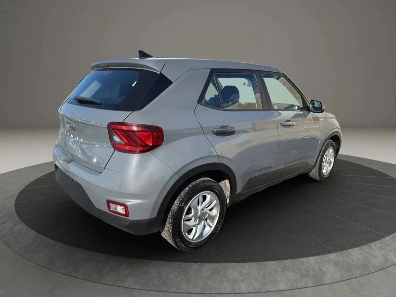 2021 Hyundai Venue - Image 5 of 12