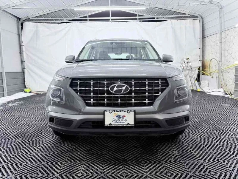 2021 Hyundai Venue - Image 2 of 12