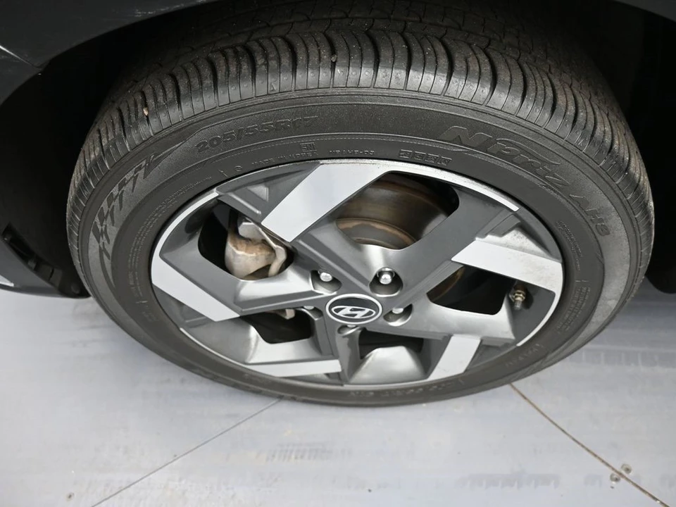2021 Hyundai Venue - Image 14 of 21