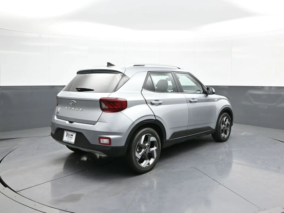 2021 Hyundai Venue - Image 6 of 12