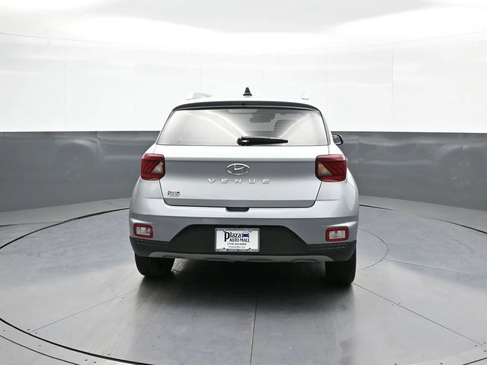 2021 Hyundai Venue - Image 7 of 12