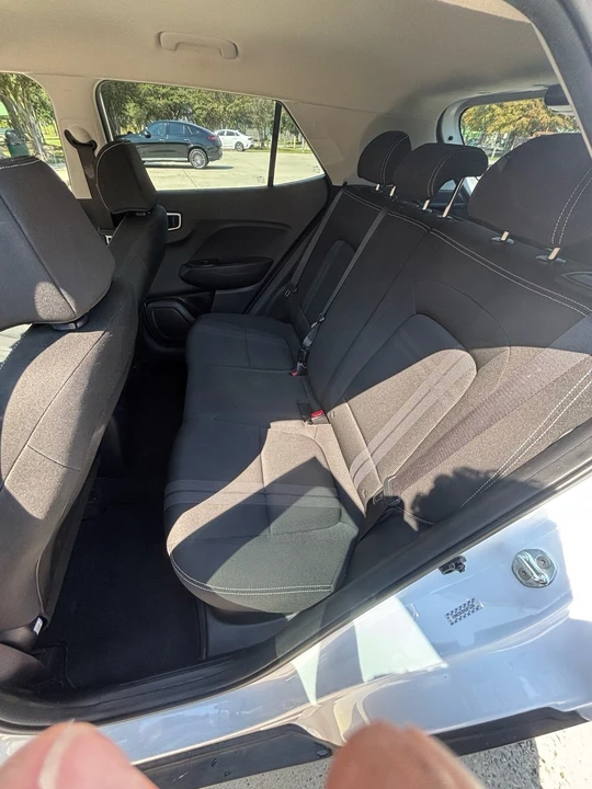 2021 Hyundai Venue - Image 7 of 9