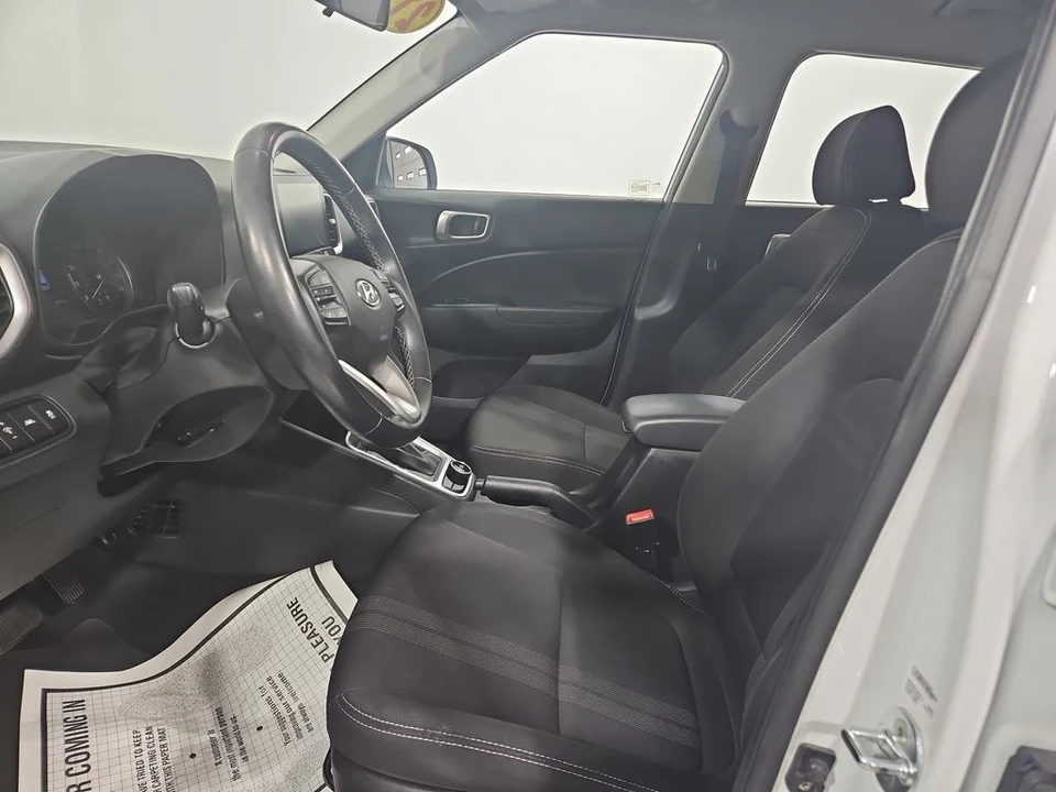 2021 Hyundai Venue - Image 11 of 12