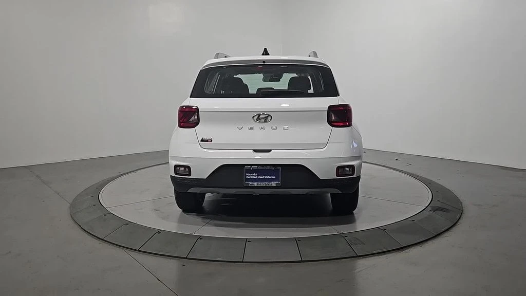 2021 Hyundai Venue - Image 4 of 12
