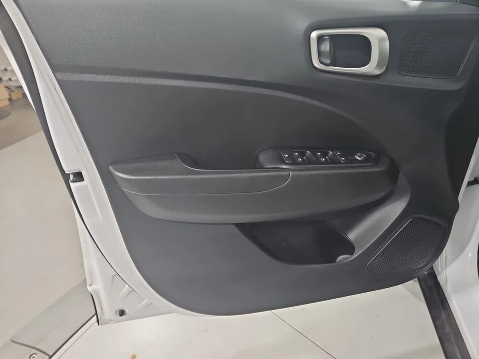 2021 Hyundai Venue - Image 12 of 12