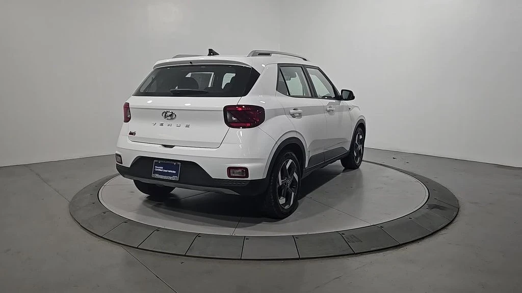 2021 Hyundai Venue - Image 5 of 12